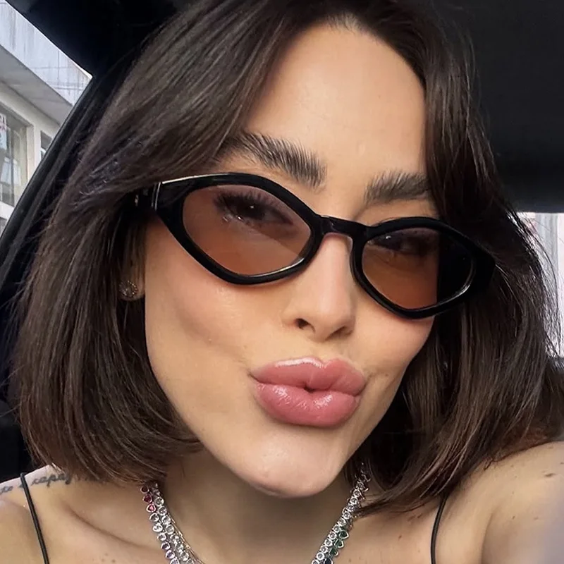 Diamond Shaped Sunglasses Y2K Women's Fashion Sunglasses Retro Alien Sunglasses INS Punk Hip-hop Polygonal Sunglasses