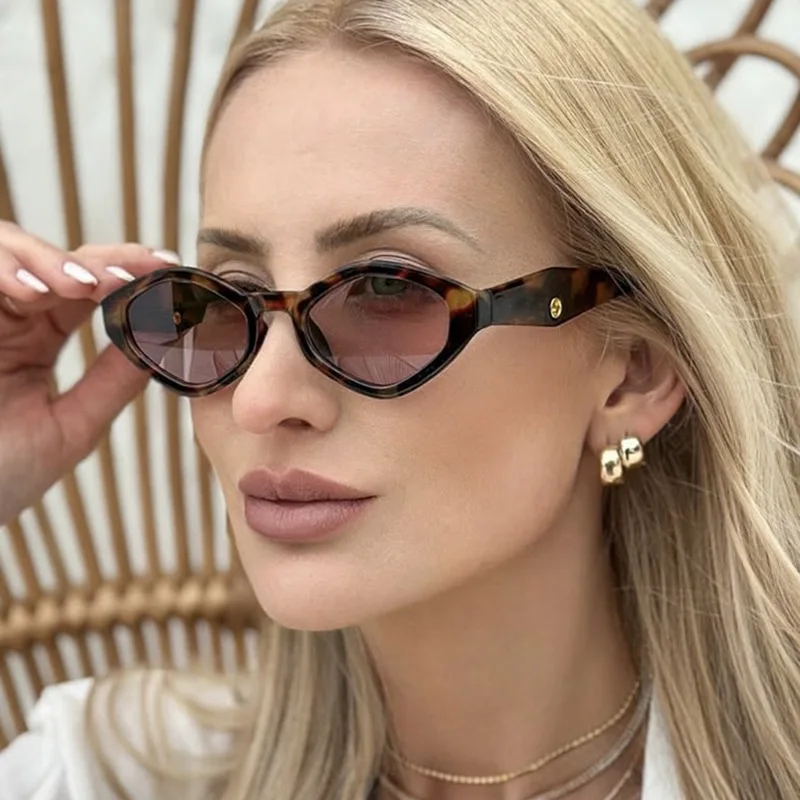 Diamond Shaped Sunglasses Y2K Women's Fashion Sunglasses Retro Alien Sunglasses INS Punk Hip-hop Polygonal Sunglasses