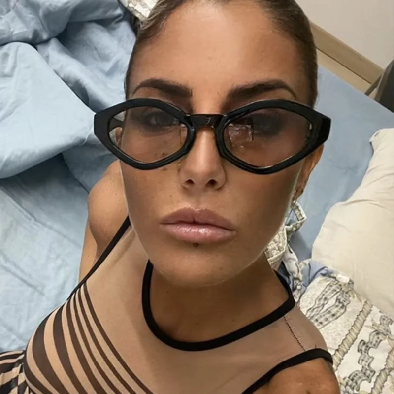 Diamond Shaped Sunglasses Y2K Women's Fashion Sunglasses Retro Alien Sunglasses INS Punk Hip-hop Polygonal Sunglasses