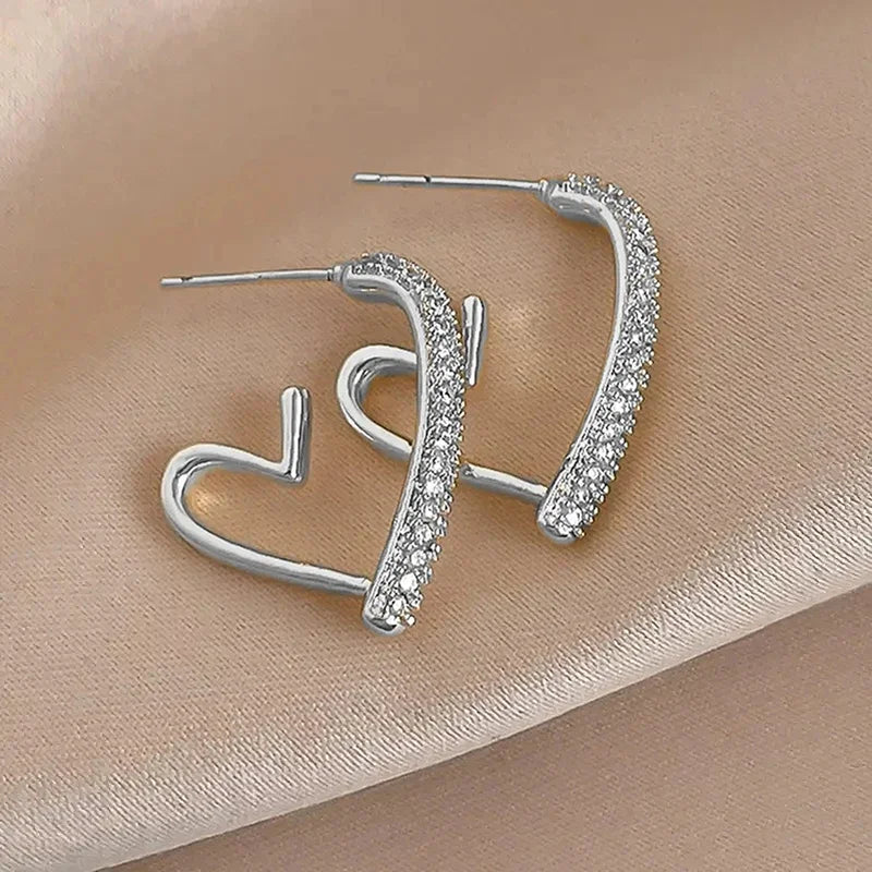 Huitan Modern Fashion Love Earrings for Women Gold Color/Silver Color Statement Heart Earrings Sparkling CZ Statement Jewelry