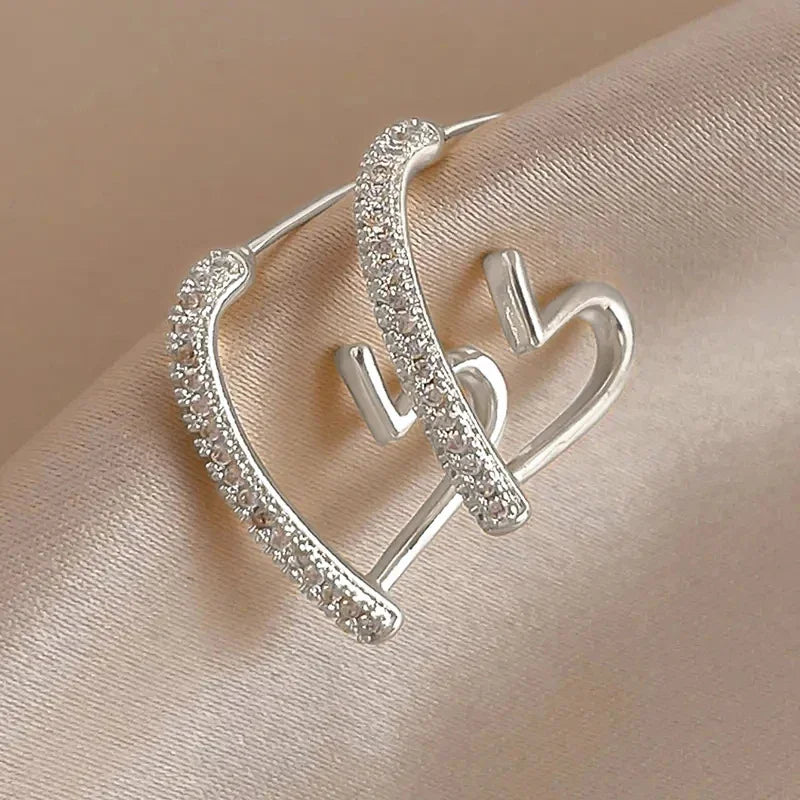 Huitan Modern Fashion Love Earrings for Women Gold Color/Silver Color Statement Heart Earrings Sparkling CZ Statement Jewelry