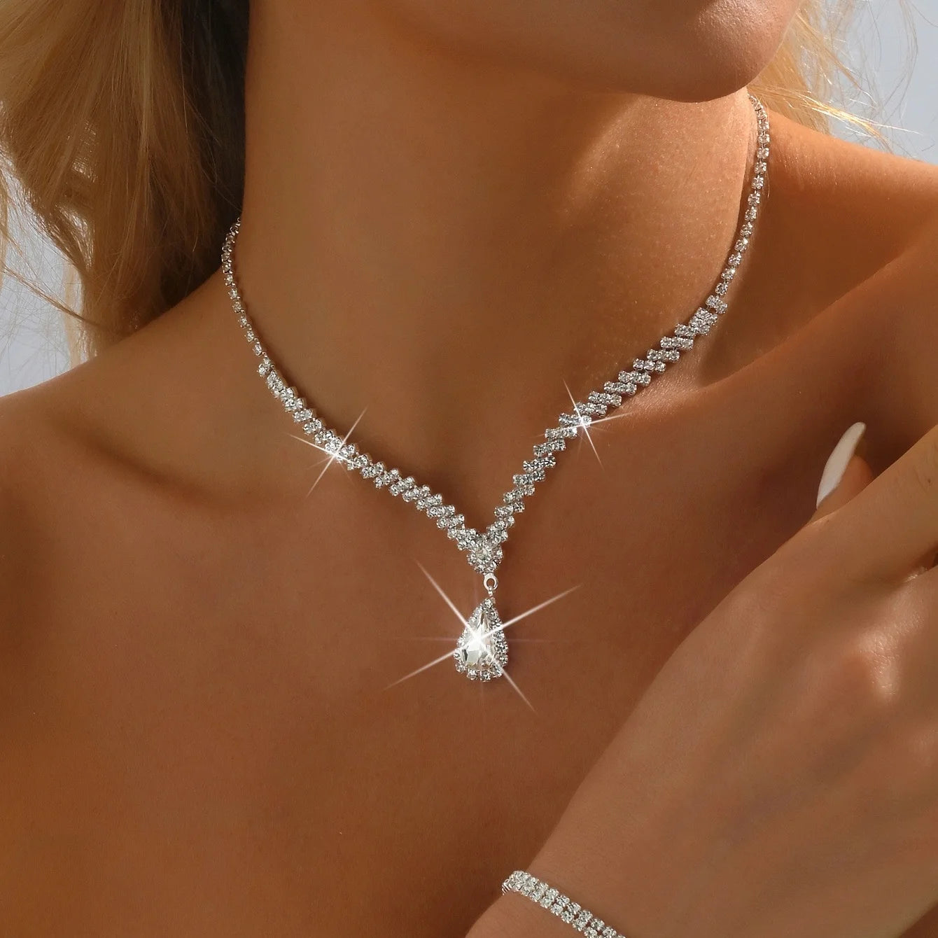 3 piece set Red l Green Blue Drop Stone Necklace Earrings Bracelet Women's Jewelry Wedding party set