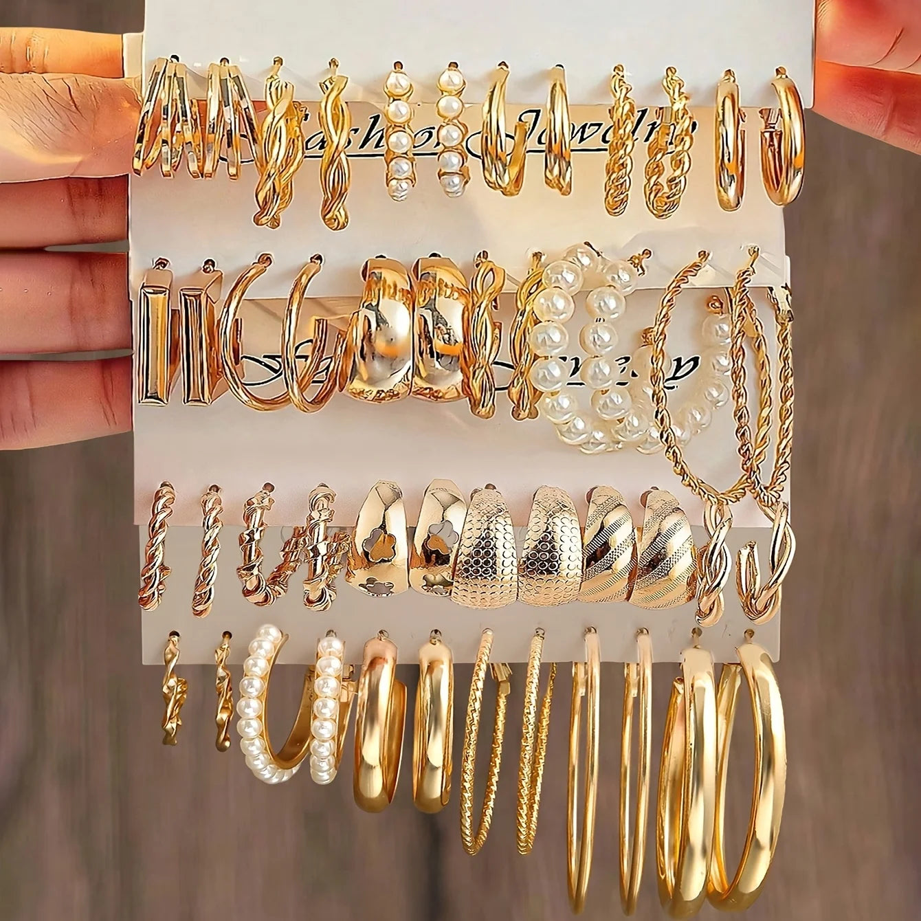 Fashion Geometric Hoop Earring Twisted Pattern Multi-Element Inlaid Imitation Pearl C-shaped Earring Women's Daily Party Jewelry